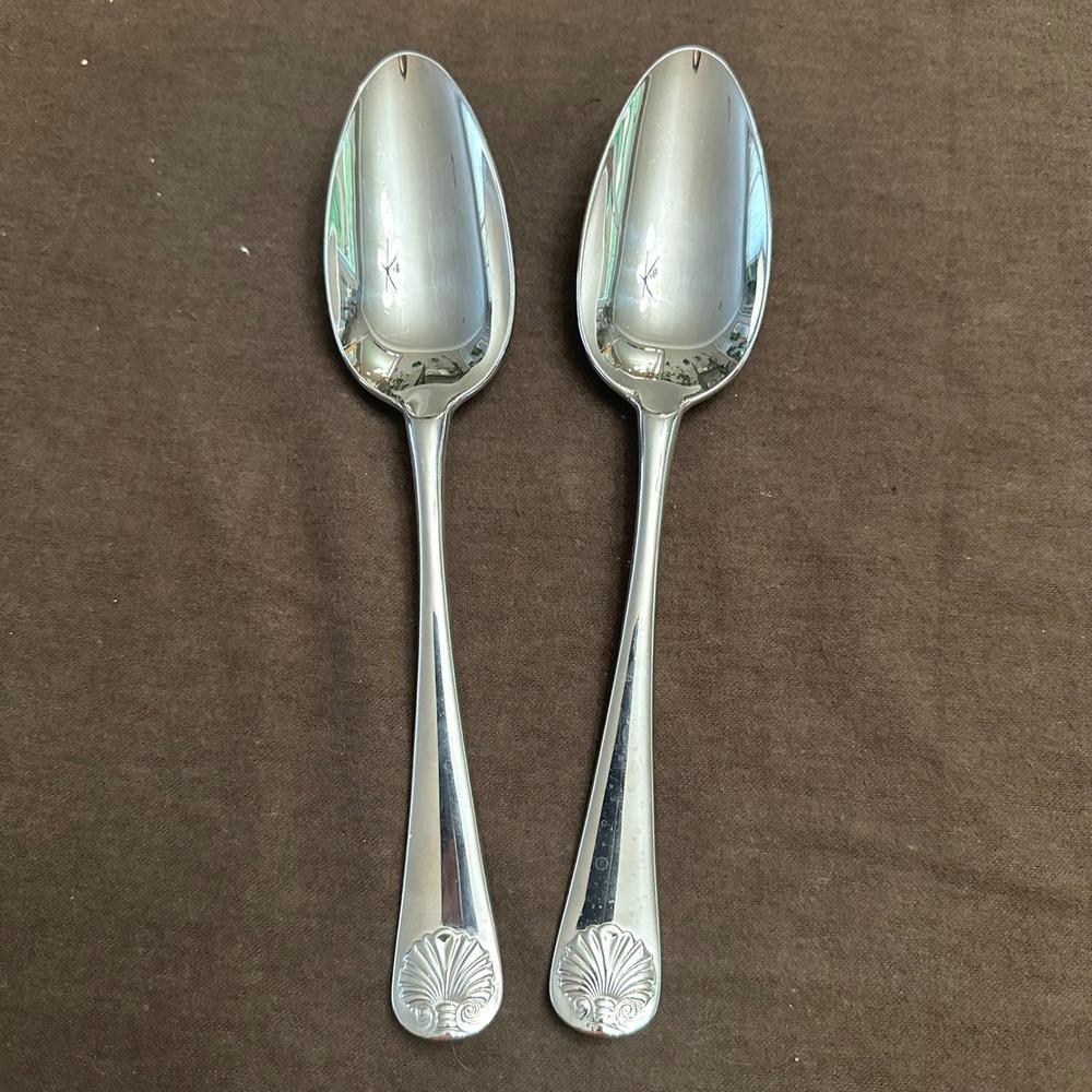 Kirk Stieff Williamsburg Vintage Royal Shell Stainless Steel 2 Pc Serving Spoons